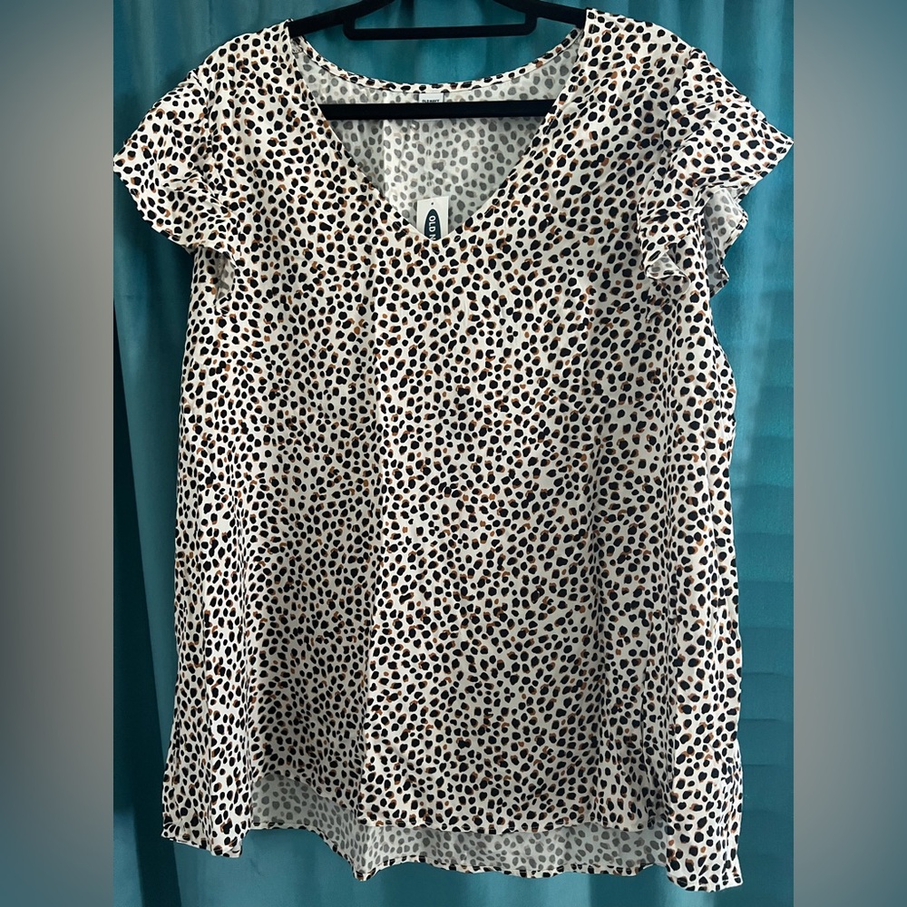 NWT Old Navy XL Flutter sleeve Leopard 100% Rayon blouse top shirt